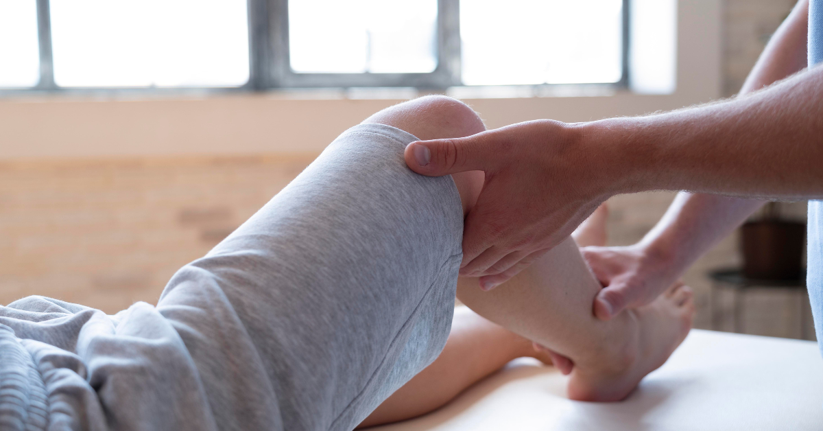 knee pain at the back of the knee